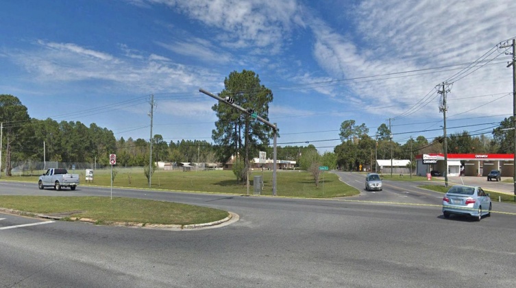 Pensacola, Florida 32506, ,Commercial for Sale,For Sale,72nd,832660