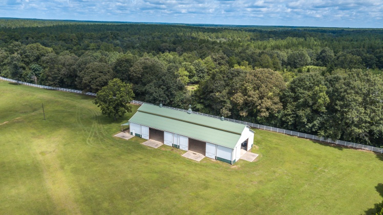 Defuniak Springs, Florida 32433, 6 Bedrooms Bedrooms, ,5 BathroomsBathrooms,Residential,For Sale,State Highway 2,805991