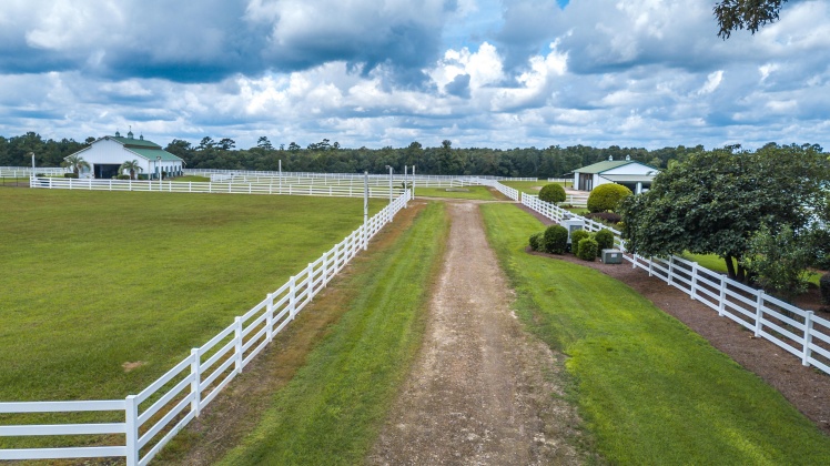 Defuniak Springs, Florida 32433, 6 Bedrooms Bedrooms, ,5 BathroomsBathrooms,Residential,For Sale,State Highway 2,805991