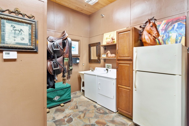 Defuniak Springs, Florida 32433, 6 Bedrooms Bedrooms, ,5 BathroomsBathrooms,Residential,For Sale,State Highway 2,805991