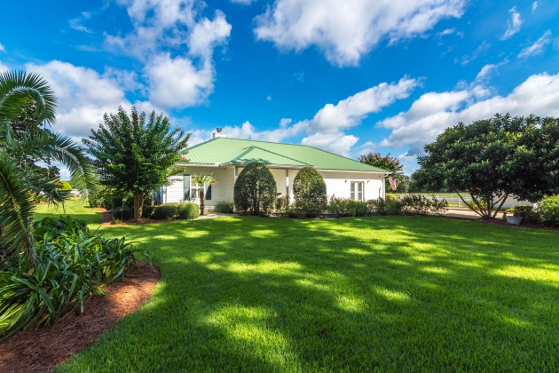 Defuniak Springs, Florida 32433, 6 Bedrooms Bedrooms, ,5 BathroomsBathrooms,Residential,For Sale,State Highway 2,805991