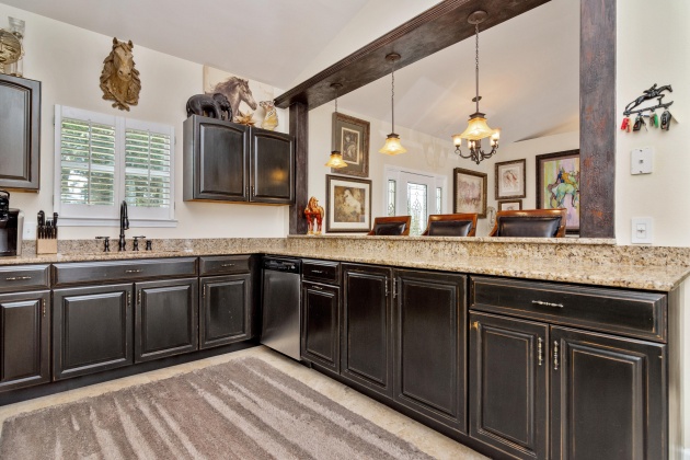 Defuniak Springs, Florida 32433, 6 Bedrooms Bedrooms, ,5 BathroomsBathrooms,Residential,For Sale,State Highway 2,805991