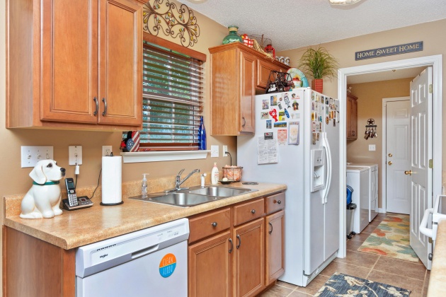 Defuniak Springs, Florida 32433, 6 Bedrooms Bedrooms, ,5 BathroomsBathrooms,Residential,For Sale,State Highway 2,805991