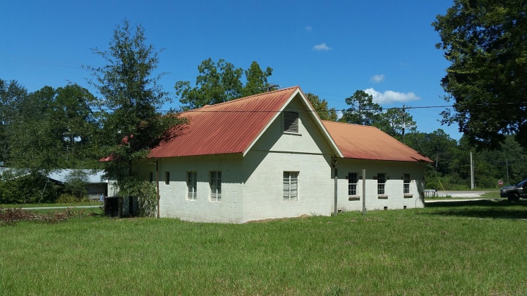 Defuniak Springs, Florida 32433, 3 Bedrooms Bedrooms, ,2 BathroomsBathrooms,Residential,For Sale,FL-83,828529