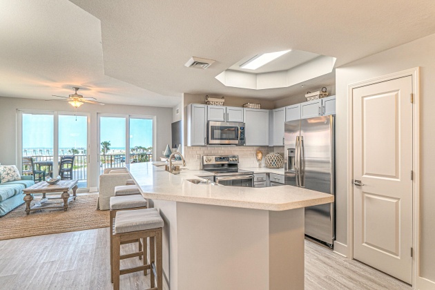 Panama City Beach, Florida 32413, 3 Bedrooms Bedrooms, ,2 BathroomsBathrooms,Residential,For Sale,Front Beach,840836