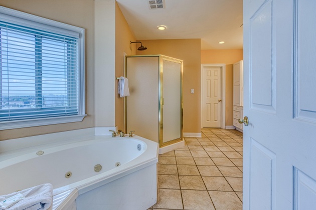 Miramar Beach, Florida 32550, 3 Bedrooms Bedrooms, ,3 BathroomsBathrooms,Residential,For Sale,Scenic Gulf,843361