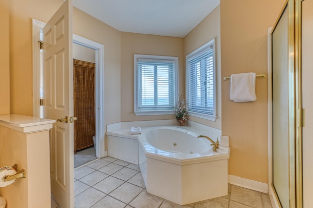 Miramar Beach, Florida 32550, 3 Bedrooms Bedrooms, ,3 BathroomsBathrooms,Residential,For Sale,Scenic Gulf,843361