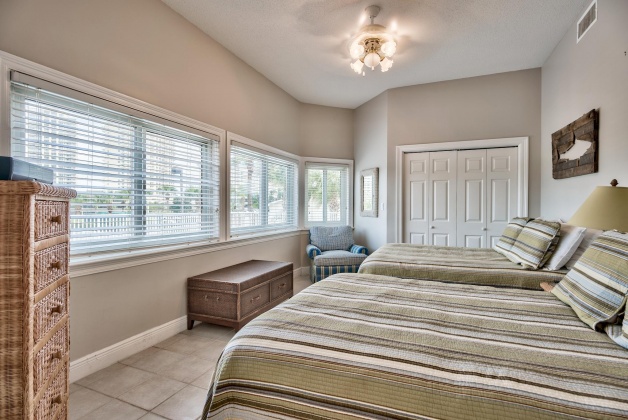 Miramar Beach, Florida 32550, 3 Bedrooms Bedrooms, ,3 BathroomsBathrooms,Residential,For Sale,Scenic Gulf Drive,846043