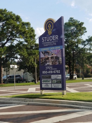 Pensacola, Florida 32501, 5 Bedrooms Bedrooms, ,4 BathroomsBathrooms,Residential,For Sale,DeVilliers,846674