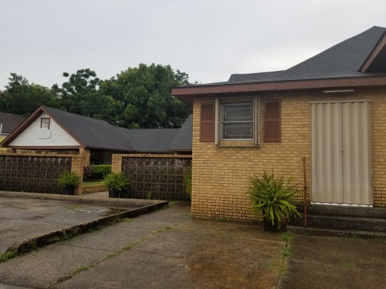 Pensacola, Florida 32501, 5 Bedrooms Bedrooms, ,4 BathroomsBathrooms,Residential,For Sale,DeVilliers,846674