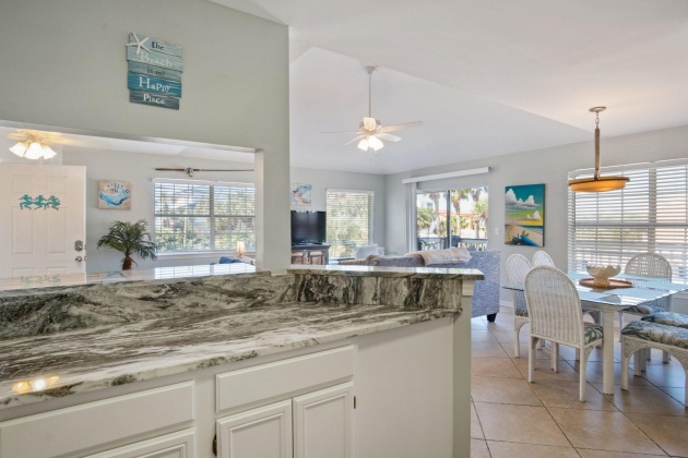 Destin, Florida 32541, 2 Bedrooms Bedrooms, ,2 BathroomsBathrooms,Residential,For Sale,Gulf Shore,853495