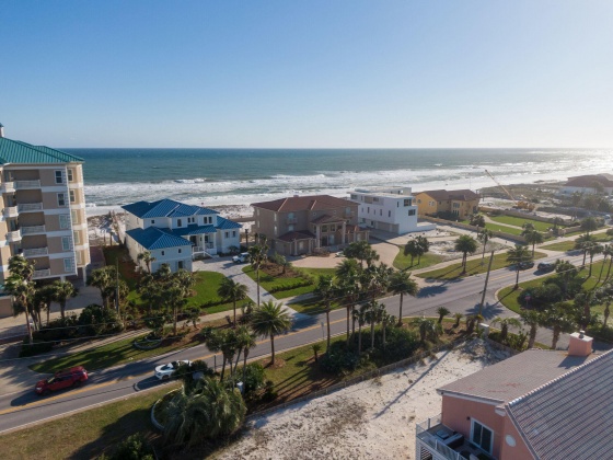 Destin, Florida 32541, 2 Bedrooms Bedrooms, ,2 BathroomsBathrooms,Residential,For Sale,Gulf Shore,853495