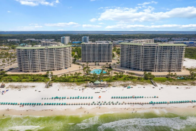 Destin, Florida 32541, 3 Bedrooms Bedrooms, ,4 BathroomsBathrooms,Residential,For Sale,Emerald Coast,853869