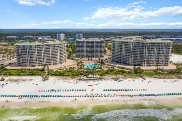 Destin, Florida 32541, 3 Bedrooms Bedrooms, ,4 BathroomsBathrooms,Residential,For Sale,Emerald Coast,853897