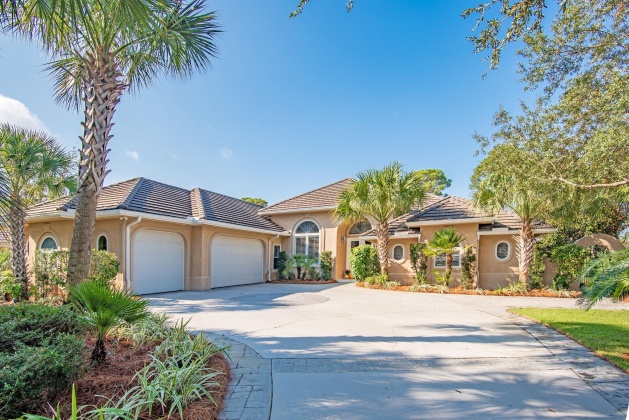 Destin, Florida 32541, 4 Bedrooms Bedrooms, ,4 BathroomsBathrooms,Residential,For Sale,Captains,857070