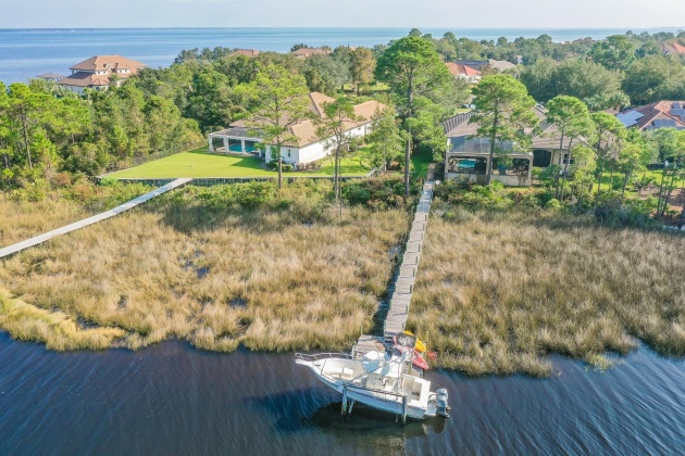 Destin, Florida 32541, 4 Bedrooms Bedrooms, ,4 BathroomsBathrooms,Residential,For Sale,Captains,857070