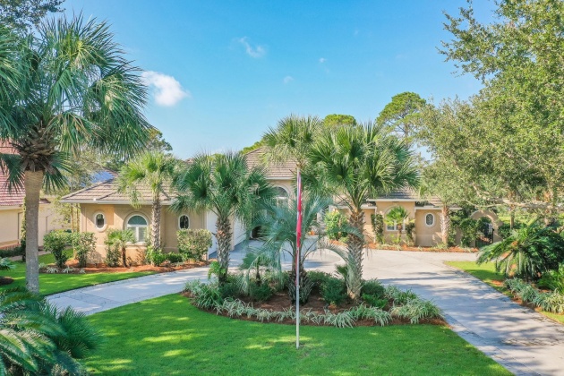 Destin, Florida 32541, 4 Bedrooms Bedrooms, ,4 BathroomsBathrooms,Residential,For Sale,Captains,857070