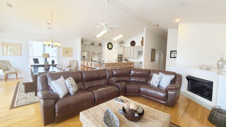 Destin, Florida 32541, 6 Bedrooms Bedrooms, ,4 BathroomsBathrooms,Residential,For Sale,Scenic Hwy 98,860090