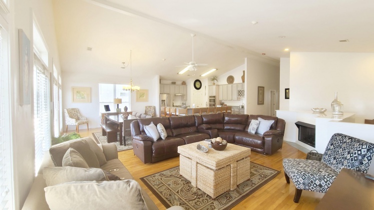 Destin, Florida 32541, 6 Bedrooms Bedrooms, ,4 BathroomsBathrooms,Residential,For Sale,Scenic Hwy 98,860090