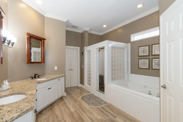 Destin, Florida 32541, 3 Bedrooms Bedrooms, ,3 BathroomsBathrooms,Residential,For Sale,Sunset Pointe,860598