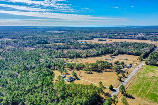 Freeport, Florida 32439, 3 Bedrooms Bedrooms, ,4 BathroomsBathrooms,Residential,For Sale,State Highway 20,861778