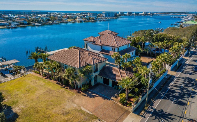 Destin, Florida 32541, 4 Bedrooms Bedrooms, ,4 BathroomsBathrooms,Residential,For Sale,Harbor,862448