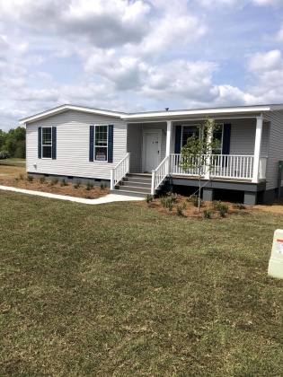 Defuniak Springs, Florida 32435, 3 Bedrooms Bedrooms, ,2 BathroomsBathrooms,Residential,For Sale,Graysen,863049