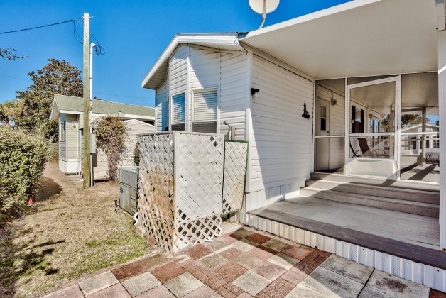 Miramar Beach, Florida 32550, 1 Bedroom Bedrooms, ,1 BathroomBathrooms,Residential,For Sale,Bradley,863255