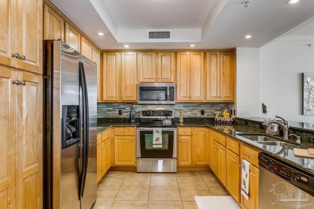 Other, Florida N/A, 3 Bedrooms Bedrooms, ,3 BathroomsBathrooms,Residential,For Sale,Nelle,863295