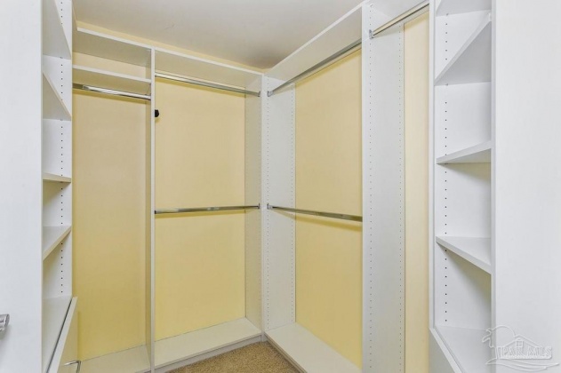 Other, Florida N/A, 3 Bedrooms Bedrooms, ,3 BathroomsBathrooms,Residential,For Sale,Nelle,863295