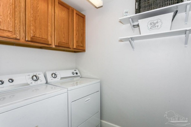 Other, Florida N/A, 3 Bedrooms Bedrooms, ,3 BathroomsBathrooms,Residential,For Sale,Nelle,863295