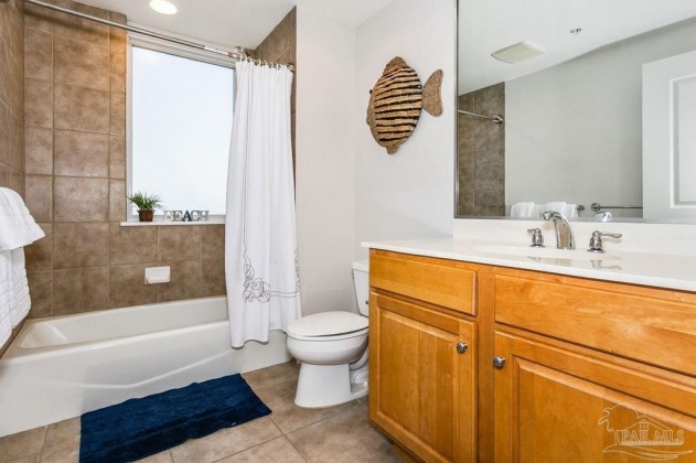 Other, Florida N/A, 3 Bedrooms Bedrooms, ,3 BathroomsBathrooms,Residential,For Sale,Nelle,863295