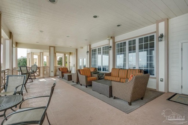 Other, Florida N/A, 3 Bedrooms Bedrooms, ,3 BathroomsBathrooms,Residential,For Sale,Nelle,863295