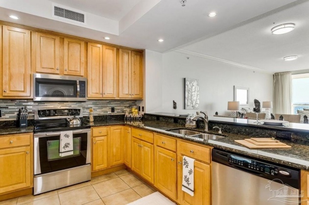 Other, Florida N/A, 3 Bedrooms Bedrooms, ,3 BathroomsBathrooms,Residential,For Sale,Nelle,863295