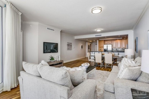 Other, Florida N/A, 3 Bedrooms Bedrooms, ,3 BathroomsBathrooms,Residential,For Sale,Nelle,863295