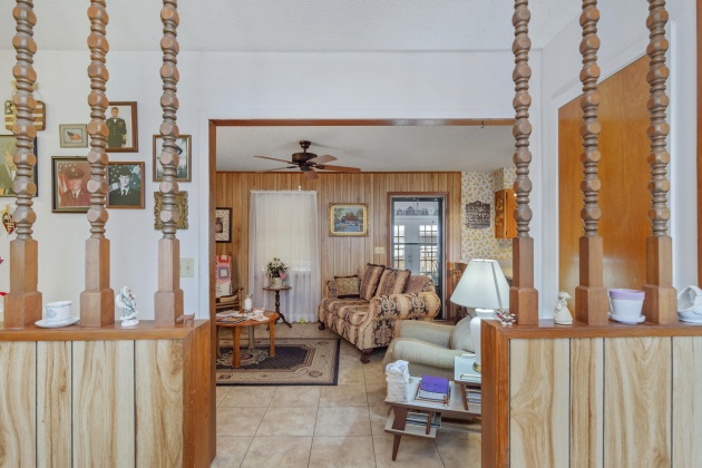 Defuniak Springs, Florida 32433, 3 Bedrooms Bedrooms, ,2 BathroomsBathrooms,Residential,For Sale,Us Highway 90,863334