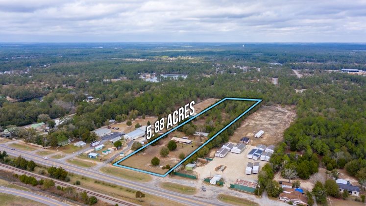 Defuniak Springs, Florida 32433, 3 Bedrooms Bedrooms, ,2 BathroomsBathrooms,Residential,For Sale,Us Highway 90,863334