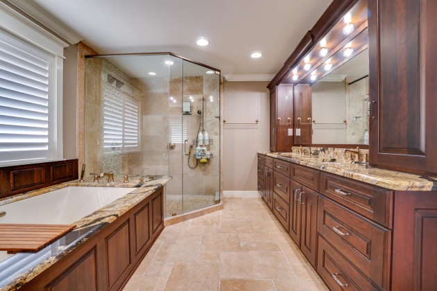 Panama City, Florida 32405, 4 Bedrooms Bedrooms, ,4 BathroomsBathrooms,Residential,For Sale,30th,863338