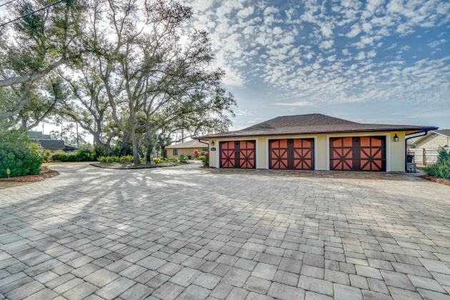 Panama City, Florida 32405, 4 Bedrooms Bedrooms, ,4 BathroomsBathrooms,Residential,For Sale,30th,863338