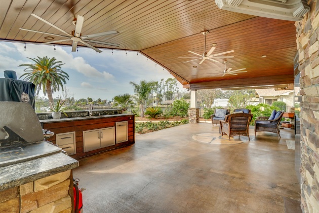 Panama City, Florida 32405, 4 Bedrooms Bedrooms, ,4 BathroomsBathrooms,Residential,For Sale,30th,863338