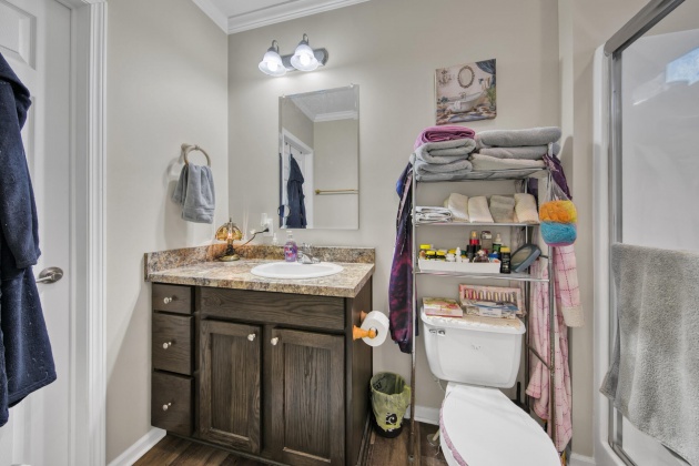 Defuniak Springs, Florida 32433, 3 Bedrooms Bedrooms, ,2 BathroomsBathrooms,Residential,For Sale,Iris East,863184