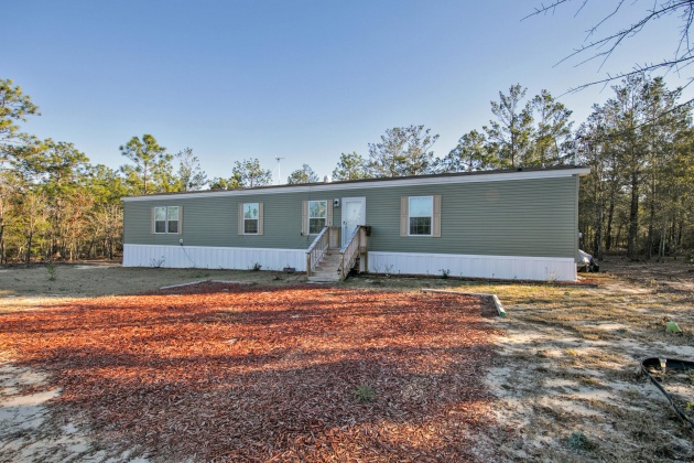 Defuniak Springs, Florida 32433, 3 Bedrooms Bedrooms, ,2 BathroomsBathrooms,Residential,For Sale,Iris East,863184