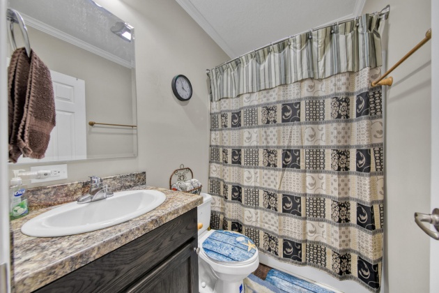 Defuniak Springs, Florida 32433, 3 Bedrooms Bedrooms, ,2 BathroomsBathrooms,Residential,For Sale,Iris East,863184