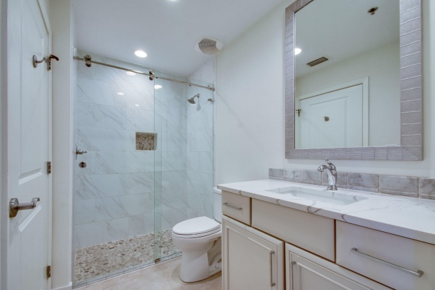 Miramar Beach, Florida 32550, 2 Bedrooms Bedrooms, ,2 BathroomsBathrooms,Residential,For Sale,Sandestin Blvd,863647