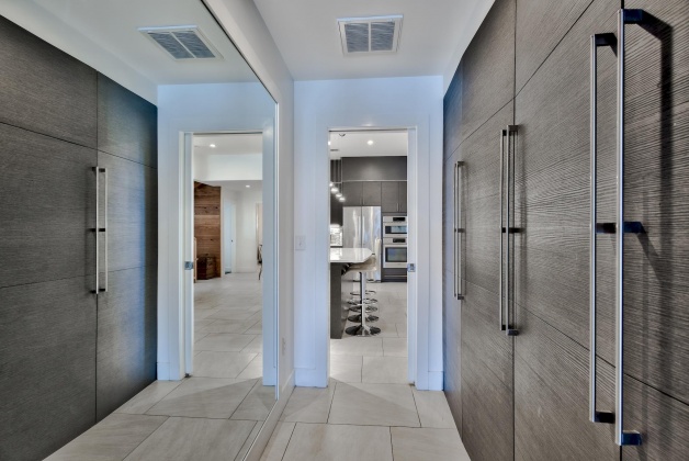 Destin, Florida 32541, 3 Bedrooms Bedrooms, ,3 BathroomsBathrooms,Residential,For Sale,Harbor,864032