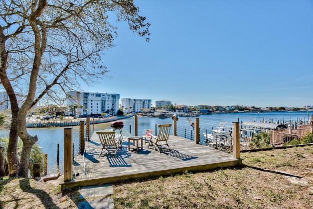 Destin, Florida 32541, 3 Bedrooms Bedrooms, ,3 BathroomsBathrooms,Residential,For Sale,Harbor,864032