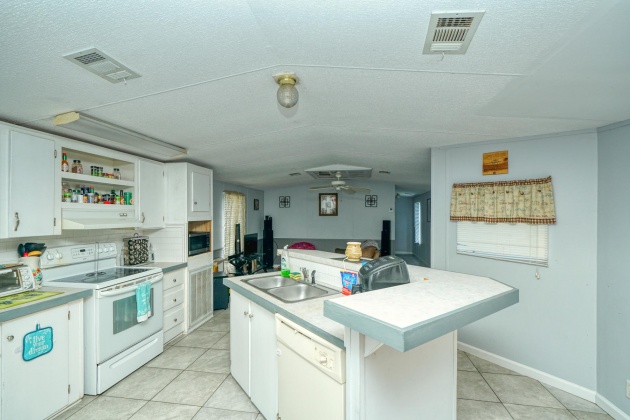 Freeport, Florida 32439, 3 Bedrooms Bedrooms, ,2 BathroomsBathrooms,Residential,For Sale,Adams,851375