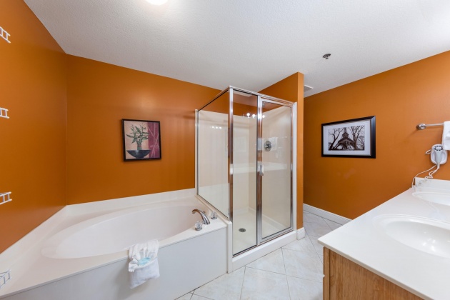 Miramar Beach, Florida 32550, 2 Bedrooms Bedrooms, ,2 BathroomsBathrooms,Residential,For Sale,Seascape,864435