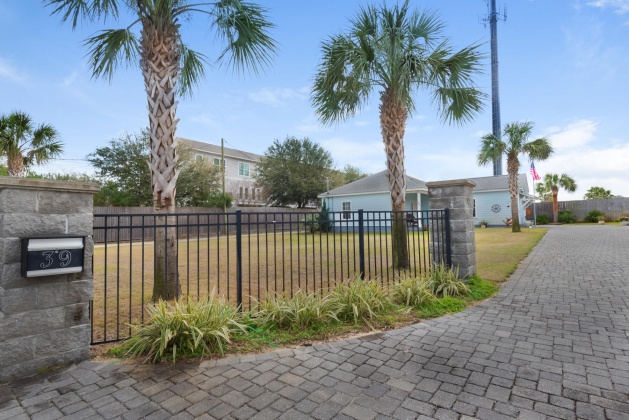 Miramar Beach, Florida 32550, 3 Bedrooms Bedrooms, ,2 BathroomsBathrooms,Residential,For Sale,Bradley,864527