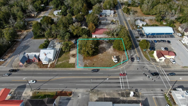 Defuniak Springs, Florida 32433, ,Commercial for Sale,For Sale,US 90,864589
